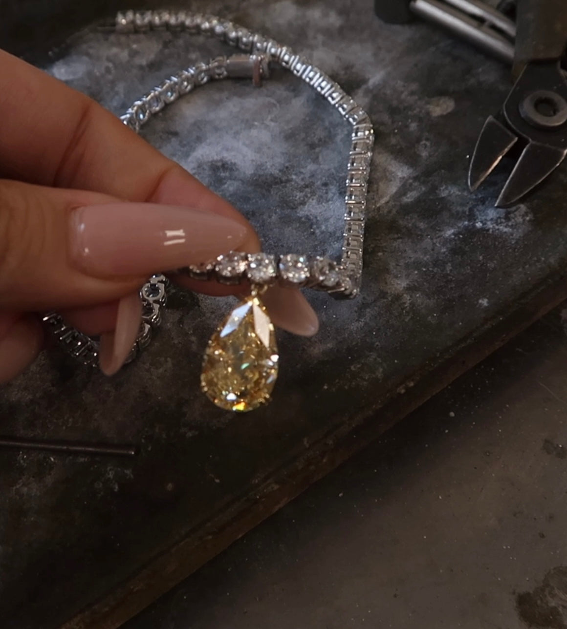 The Sundrop Necklace