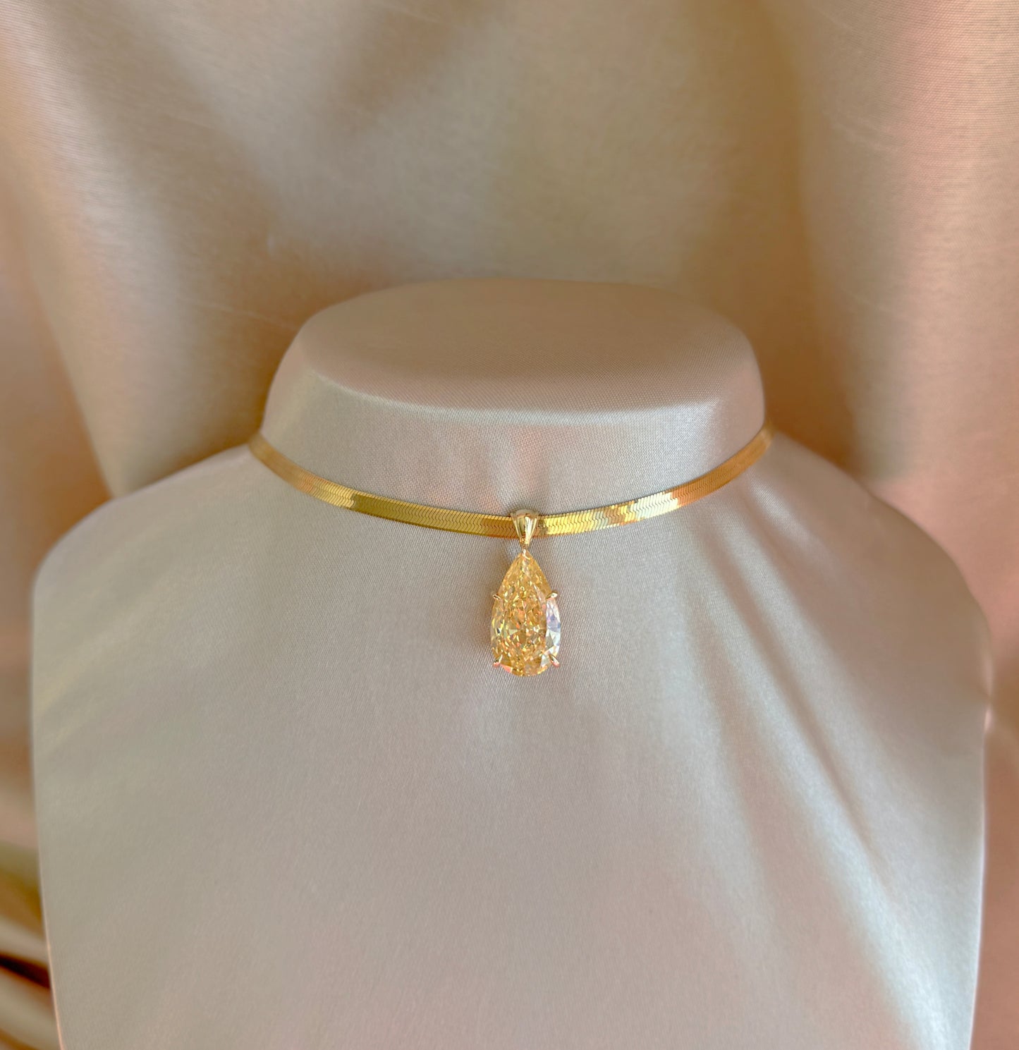 Belle Necklace *PRE-ORDER*
