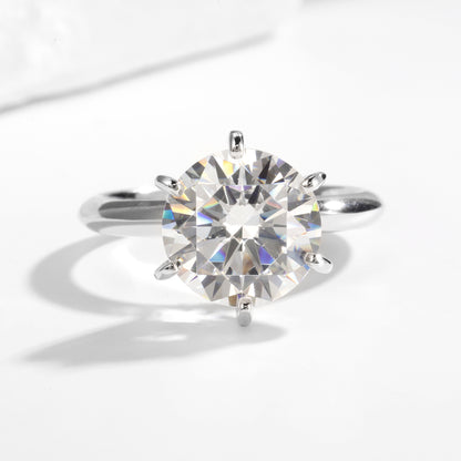 The Grand Solitaire Ring