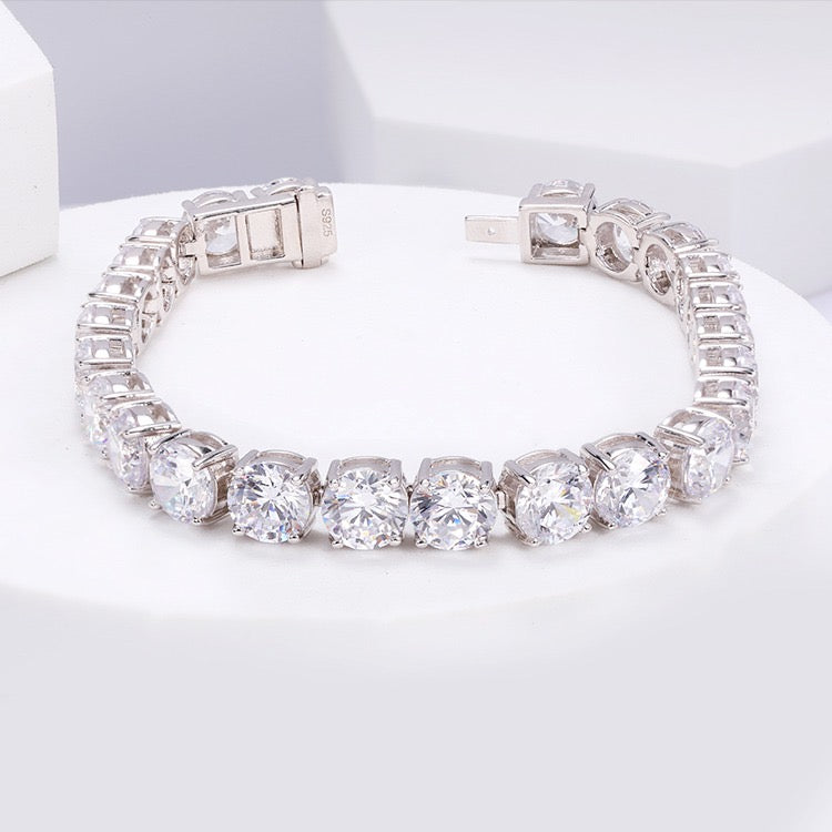 The Grand Tennis Bracelet