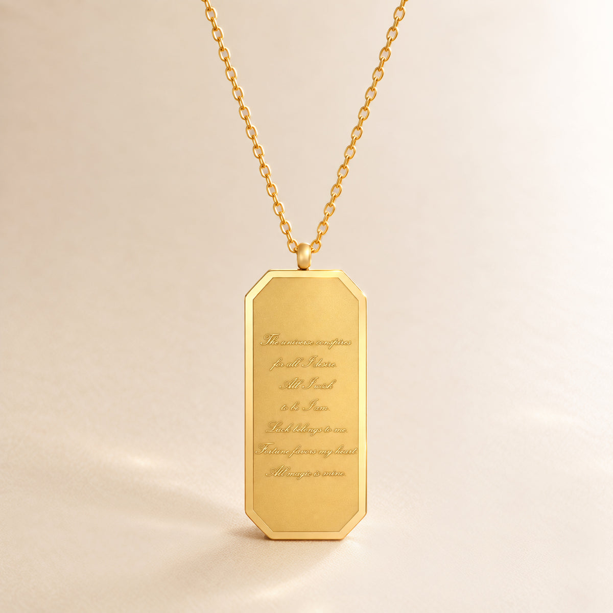 THE MANIFEST PENDANT
