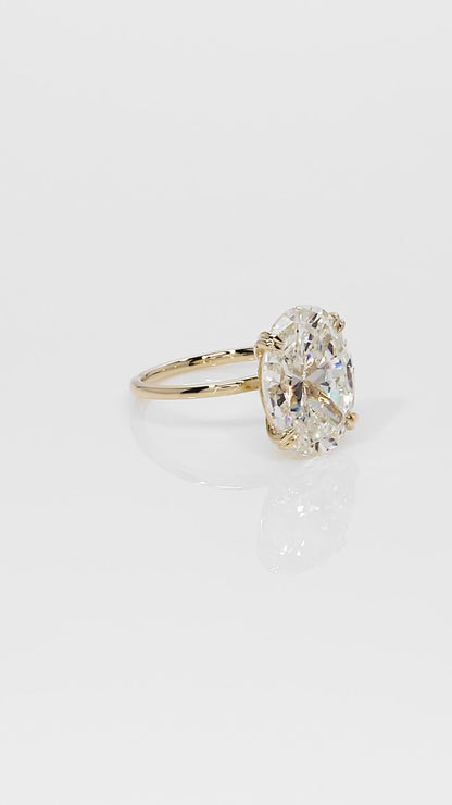 THE 14KT OVAL RING