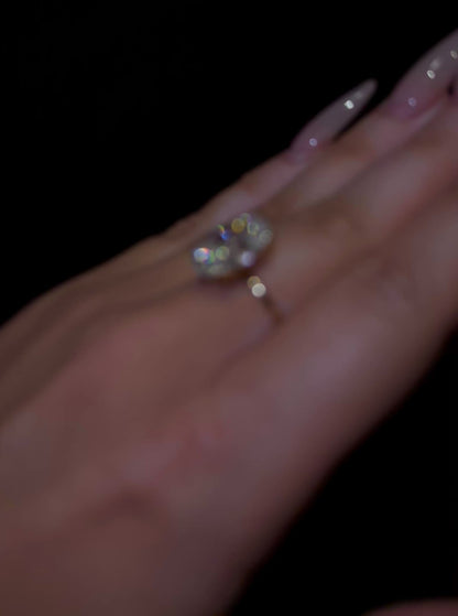 The 14KT Grand Oval Ring