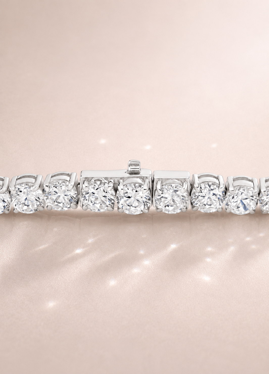THE TENNIS BRACELET