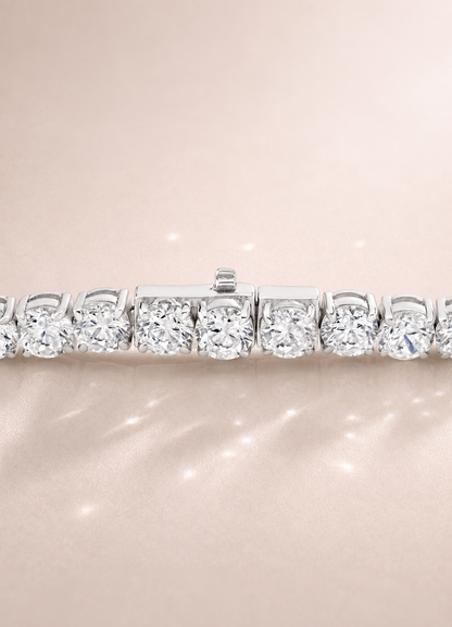 THE TENNIS BRACELET